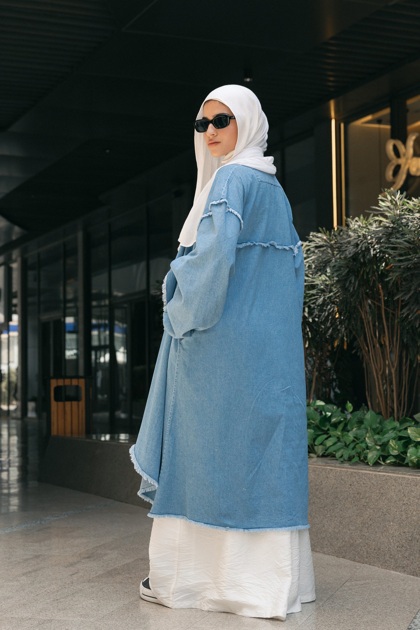 Daring Denim Cardigan - Light blue