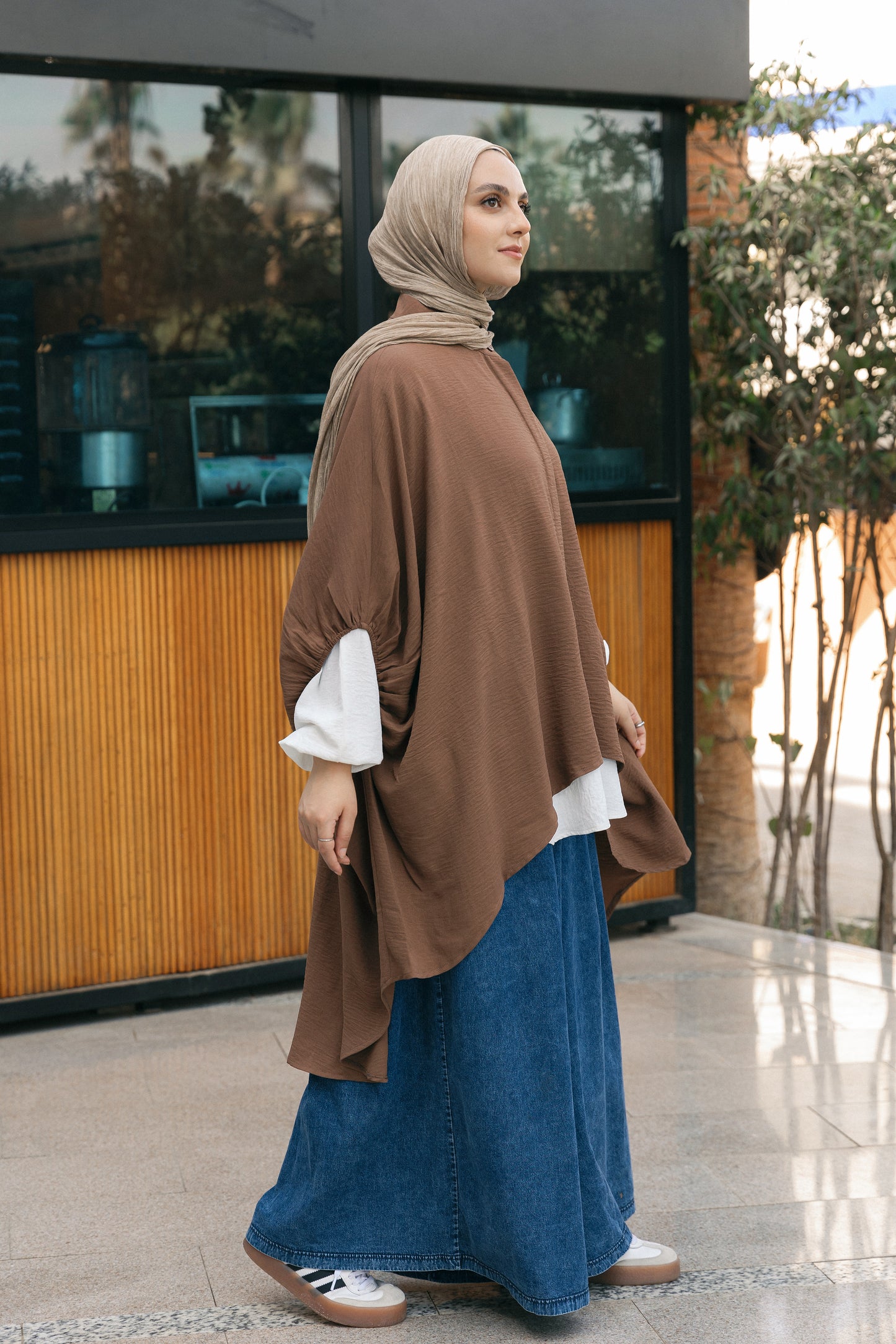 Oversize Semi Shimmery Cape - Brown