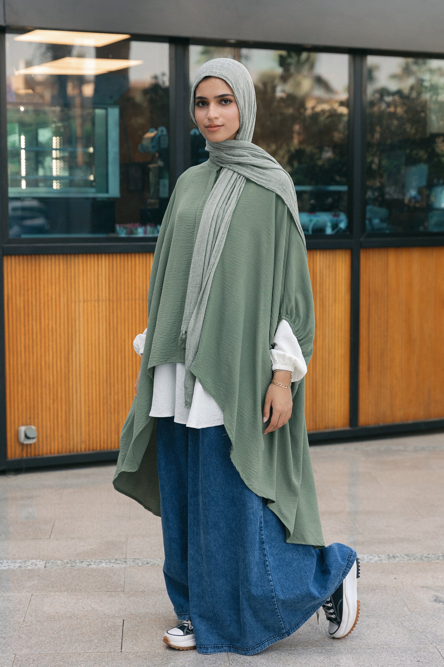 Oversize Semi Shimmery Cape - Olive