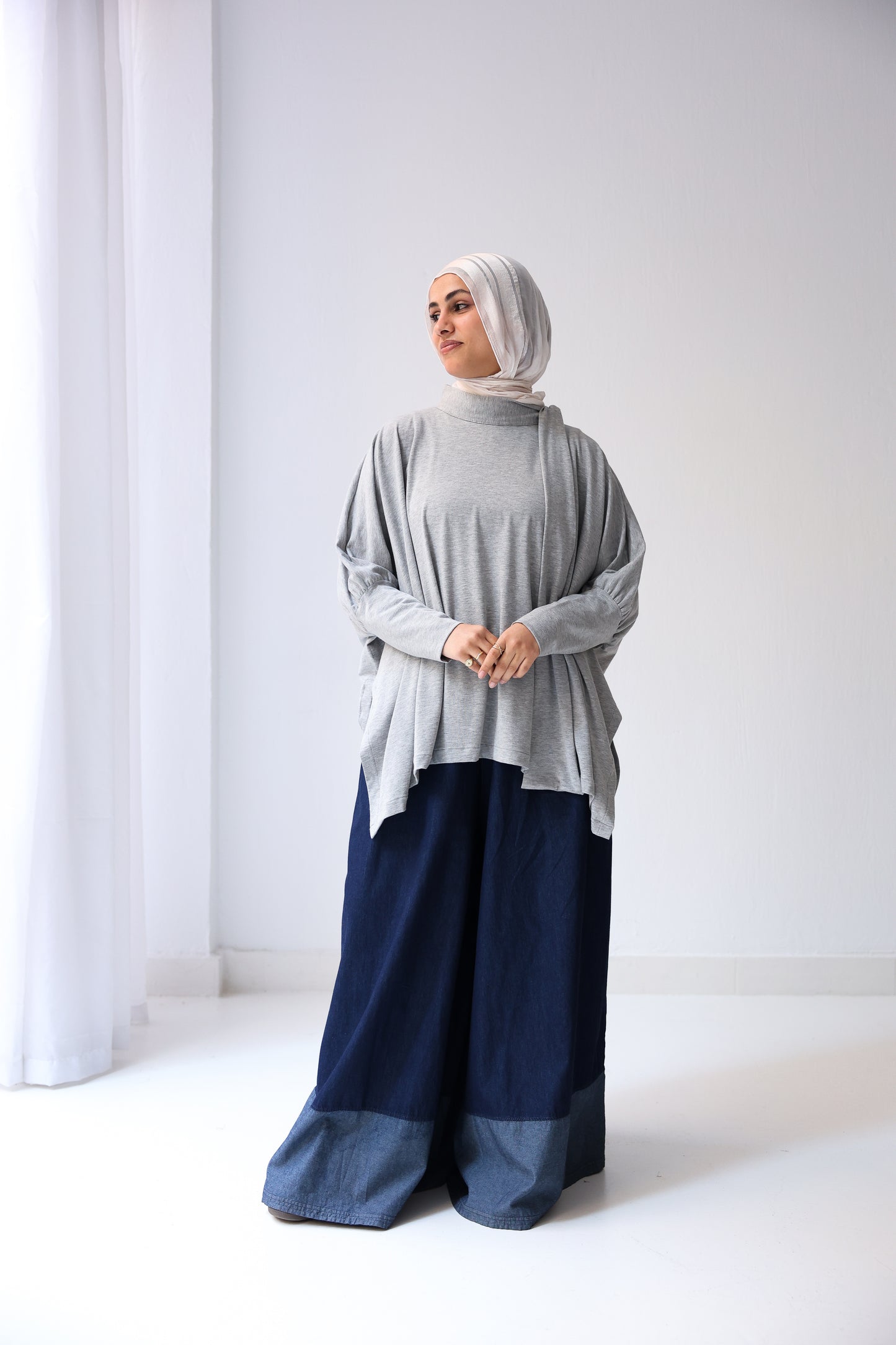 Belle Bow Tee - Shimmery Grey