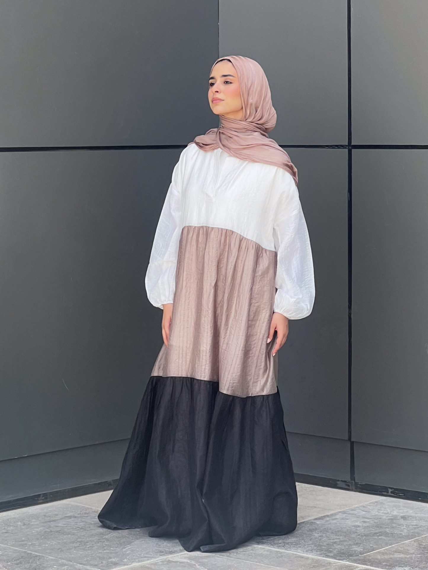 Easy Elegance- White*Beige*Black