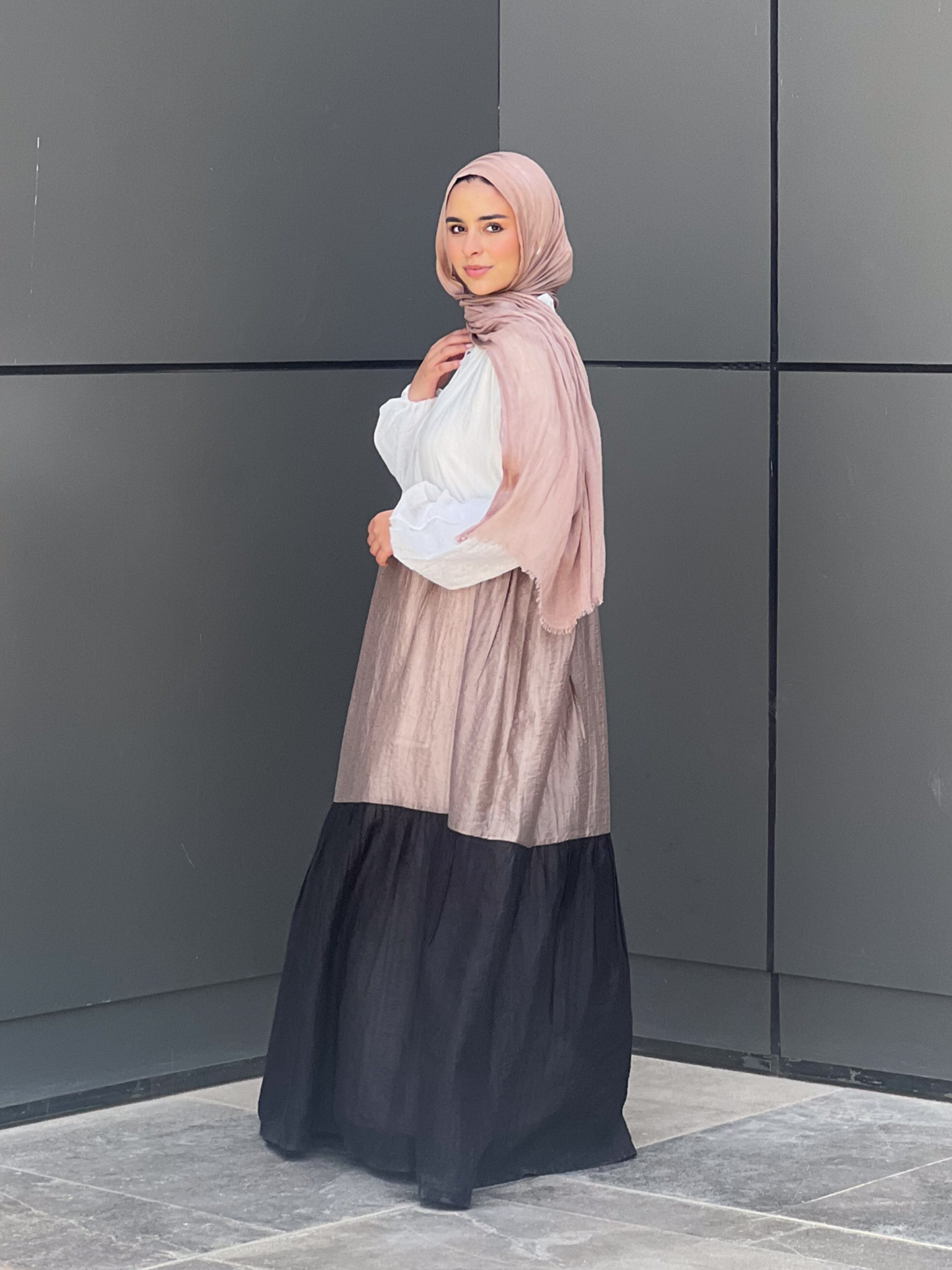 Easy Elegance- White*Beige*Black
