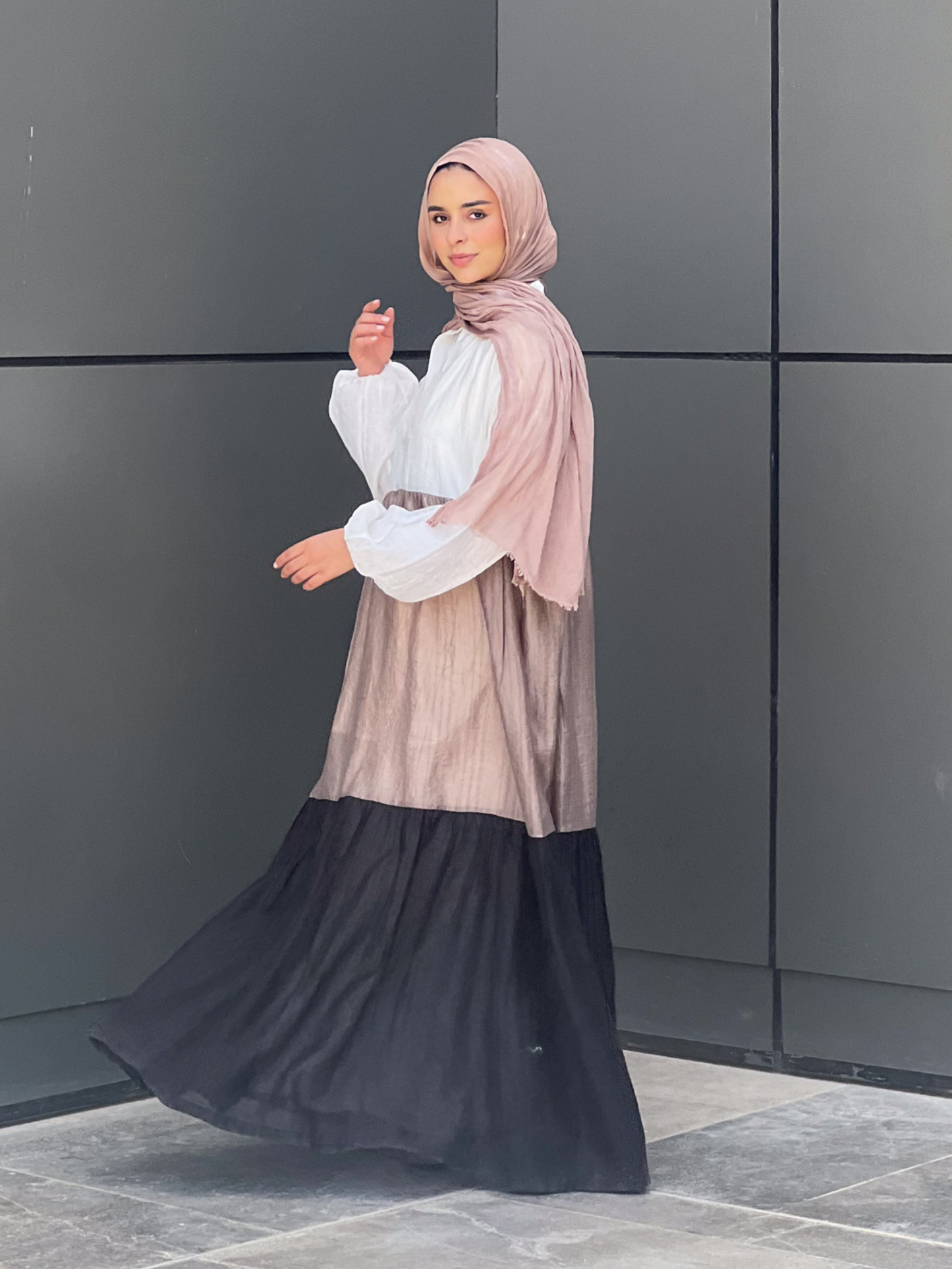 Easy Elegance- White*Beige*Black
