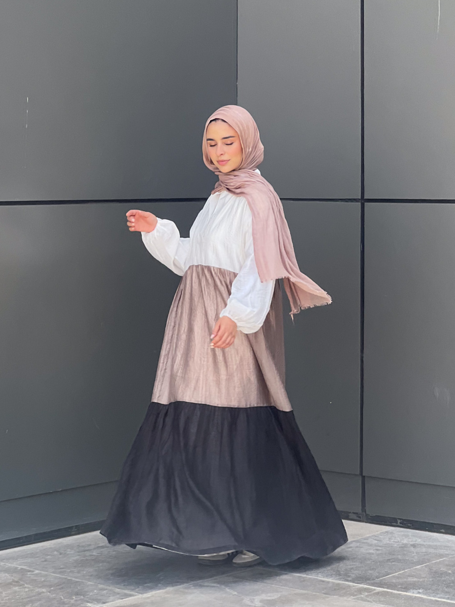 Easy Elegance- White*Beige*Black
