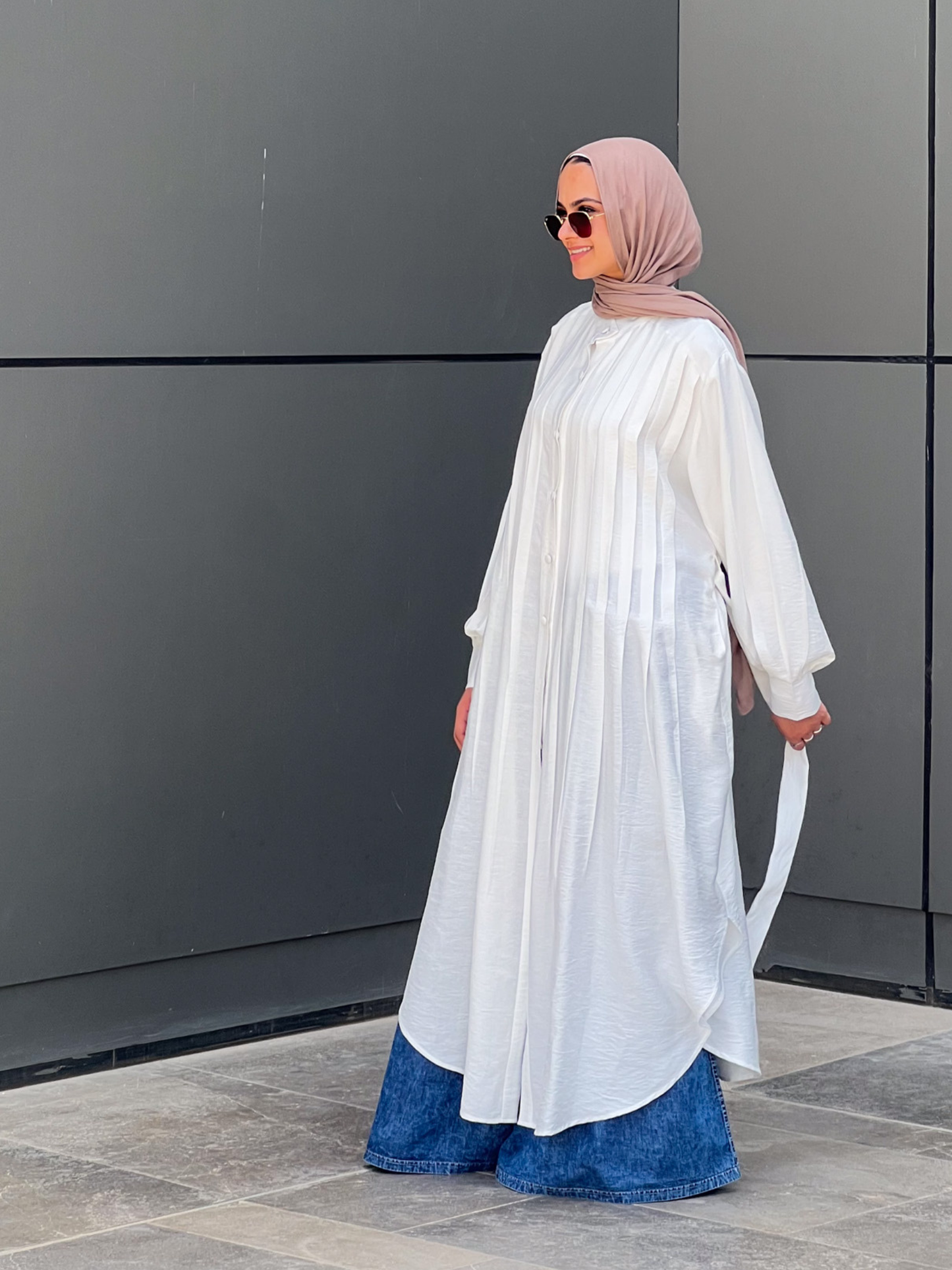 Feminine Flow Linen Shirt Dress - White