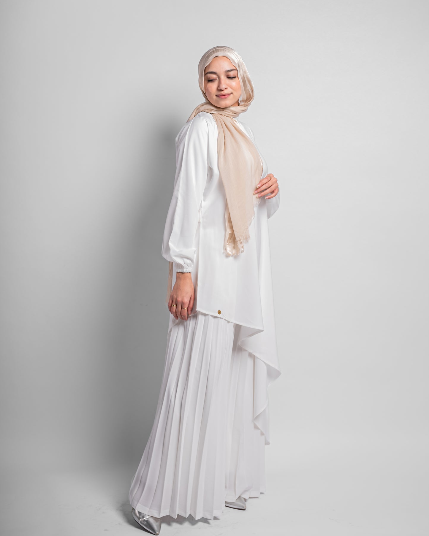 Pleated pants