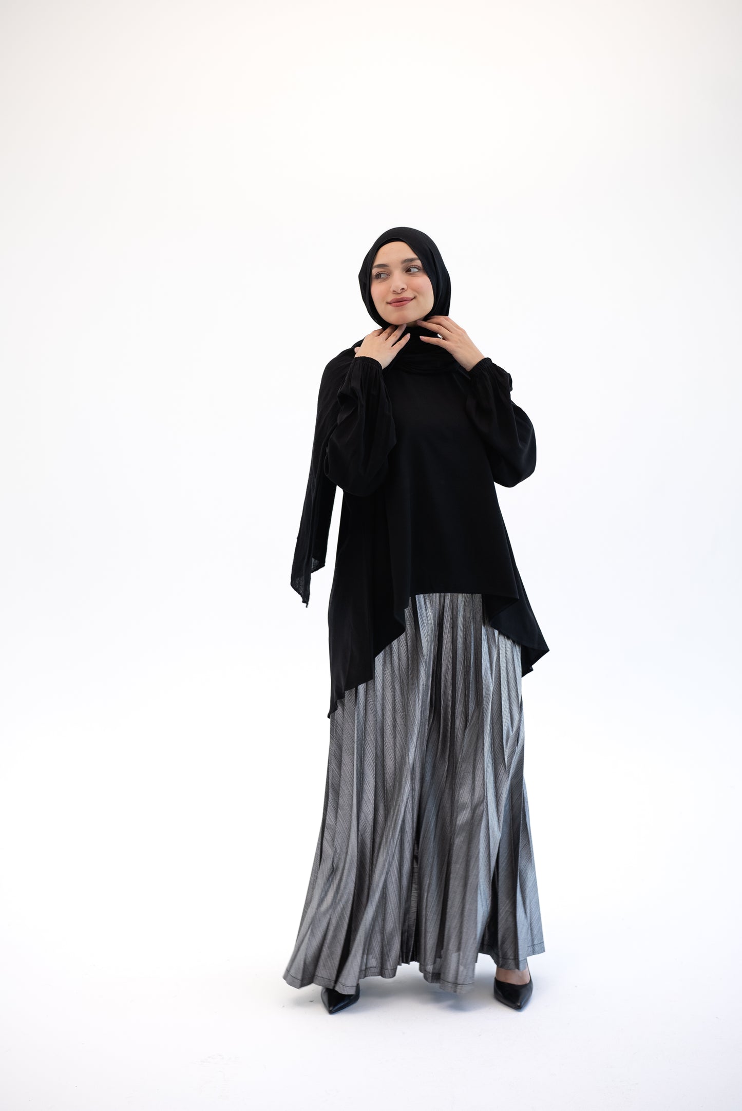 Cloche High Low Top - Black