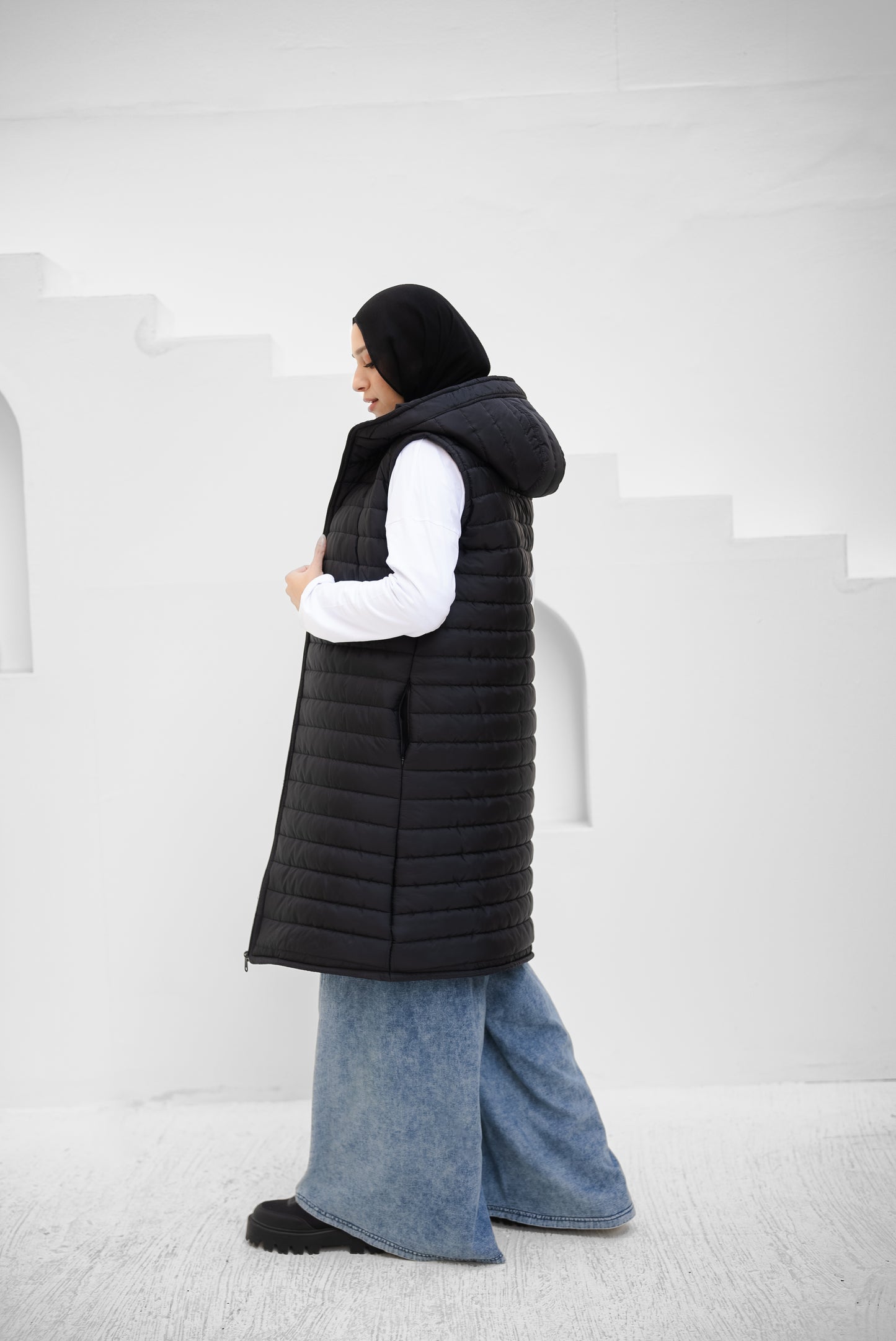 Elegant Enclosure Vest