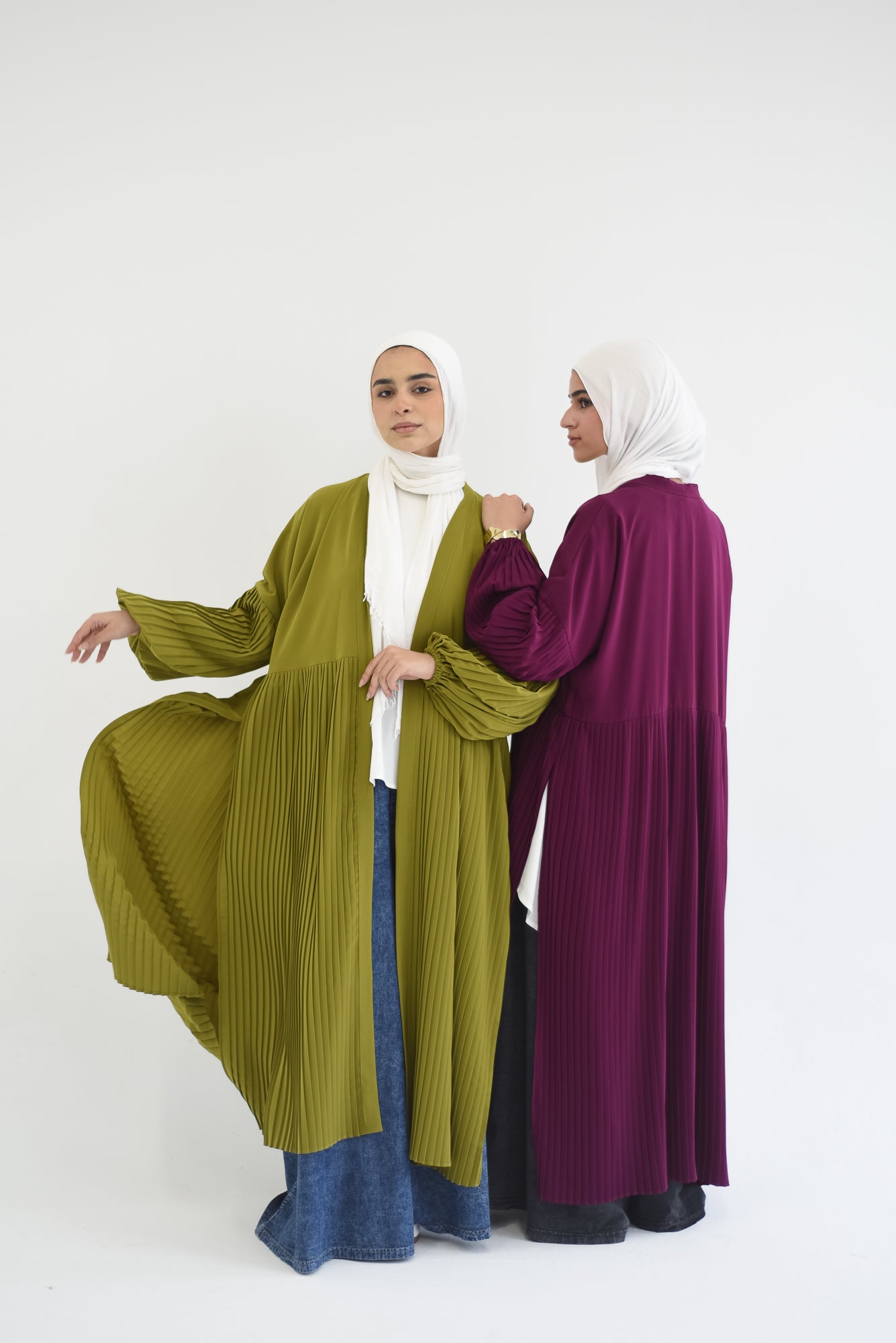 Petal Pleats Cardigan - Burgundy Pink