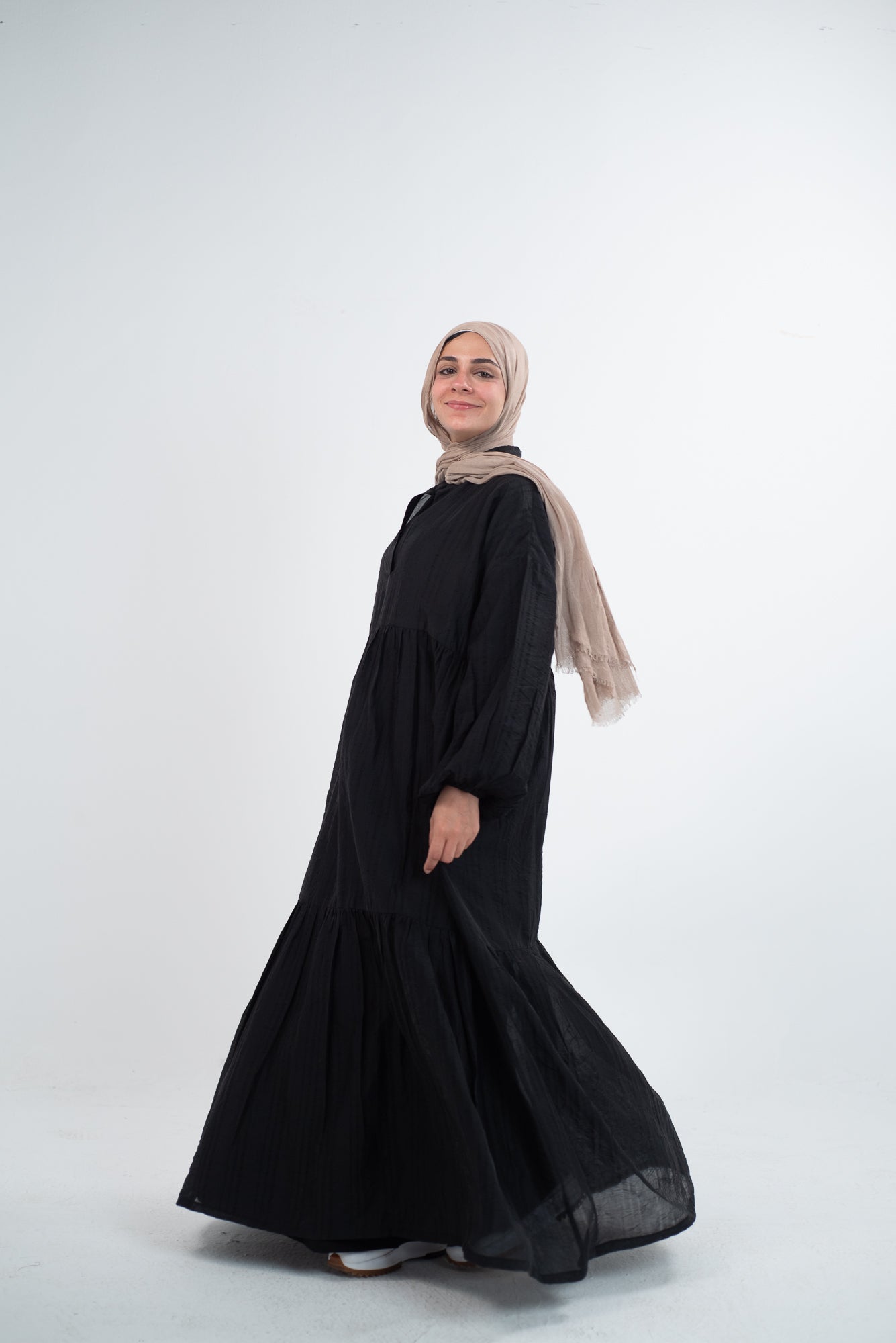 Easy Elegance- Black