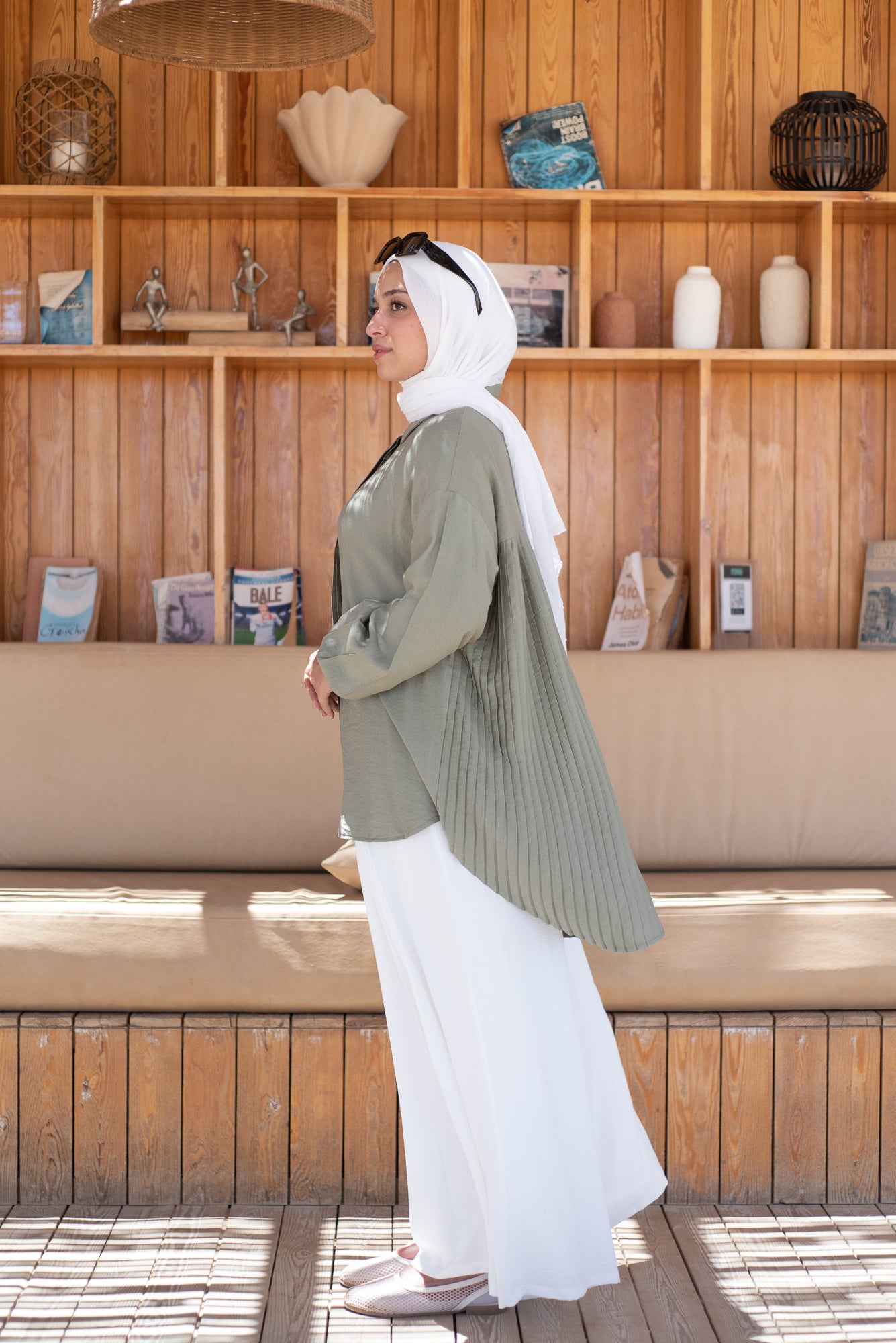 Perfect Pleats Linen Shirt - Light Olive