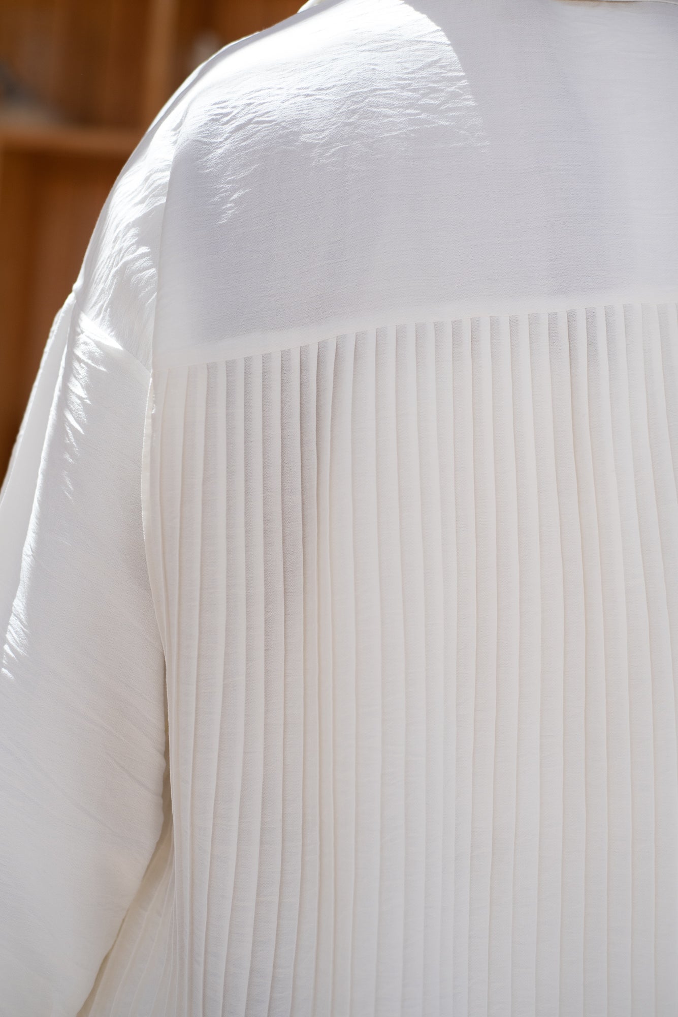 Perfect Pleats Linen Shirt - White