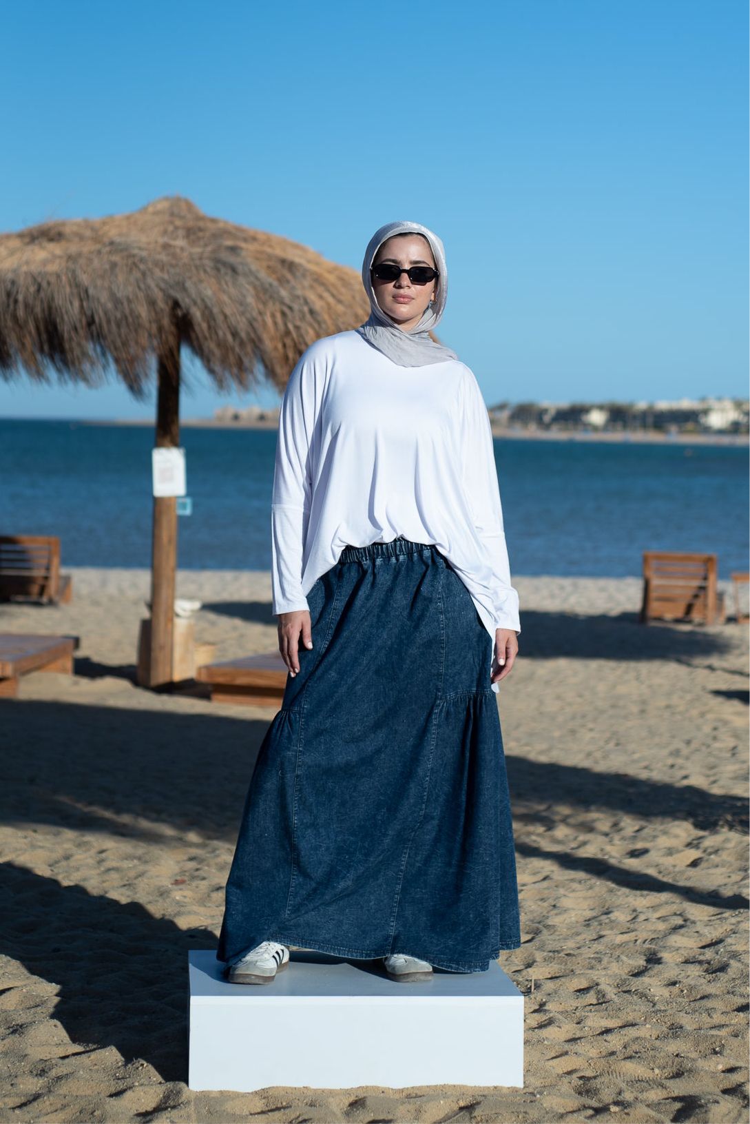 Fine Frills - Medium Blue