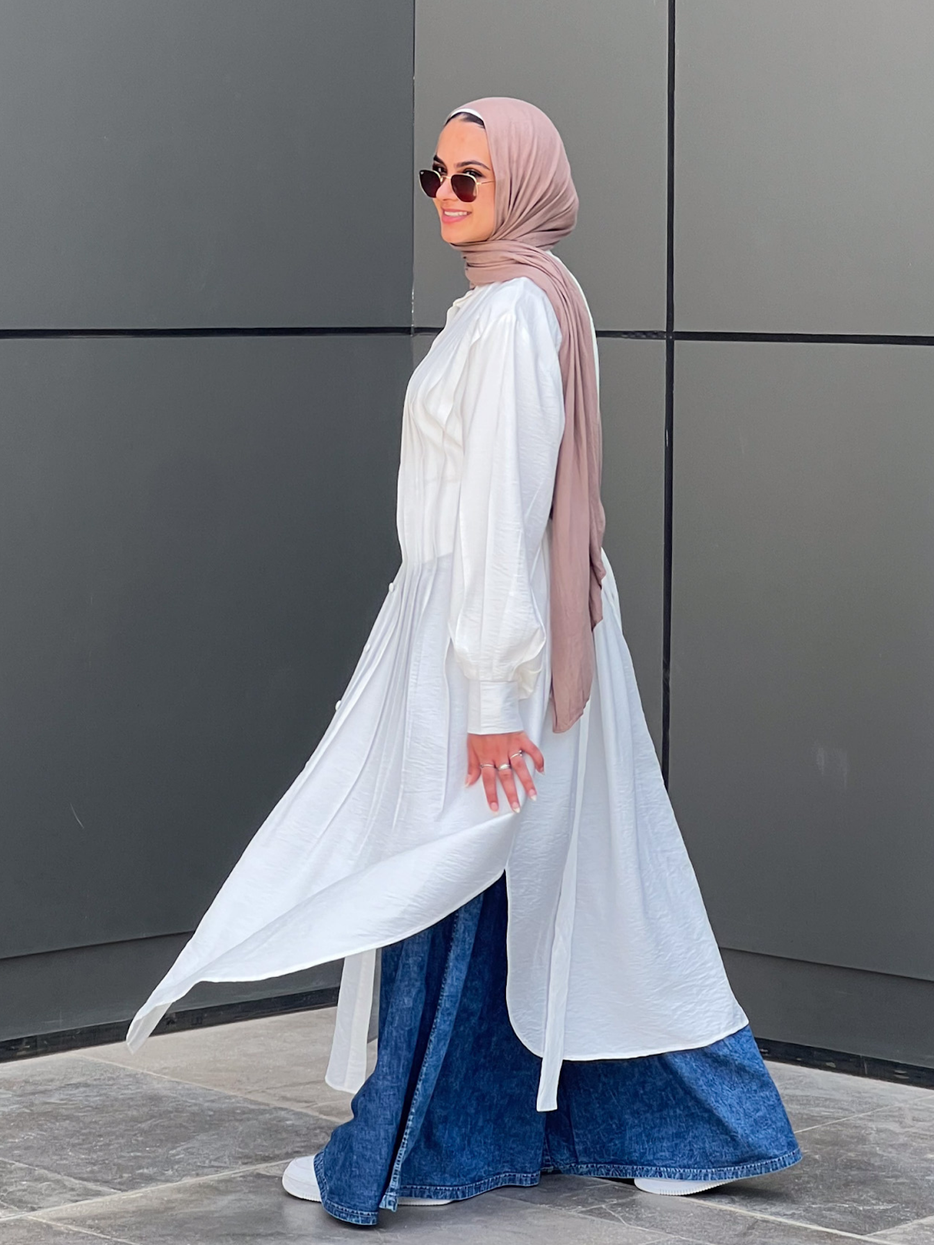 Feminine Flow Linen Shirt Dress - White