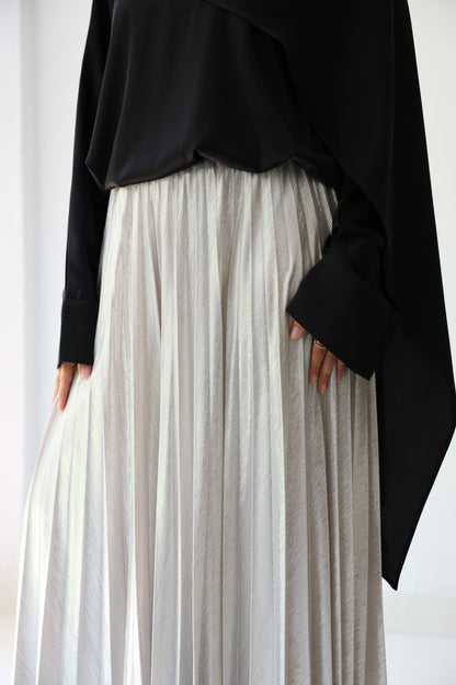 Shimmery Pleated Pants - White silver