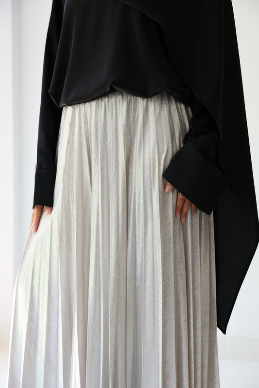 Shimmery Pleated Pants - White silver