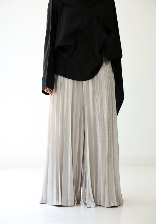 Shimmery Pleated Pants - White silver