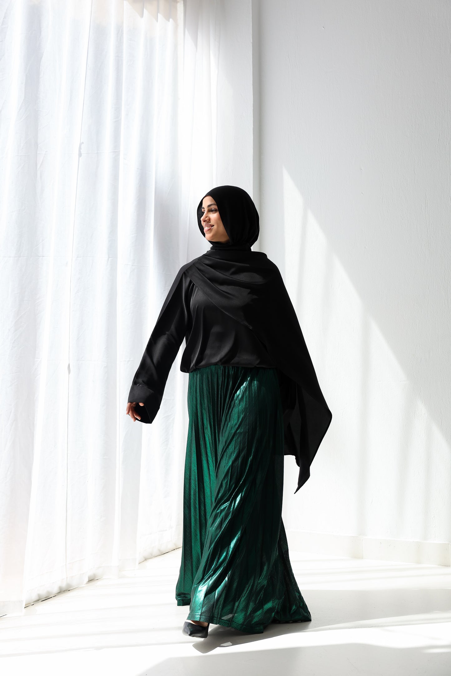Shimmery Pleated Pants - Green