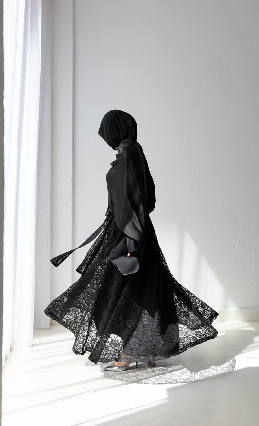 Cloche lace Skirt - Black
