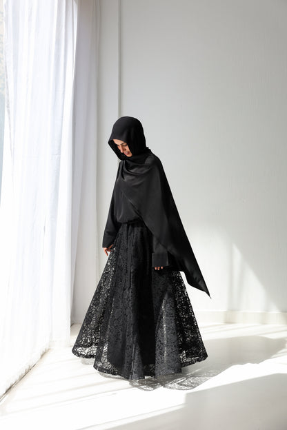 Cloche lace Skirt - Black