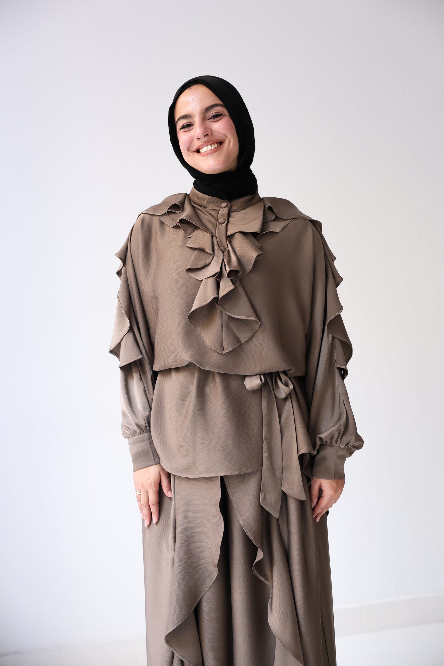 Satin Ruffles Set - Mocha
