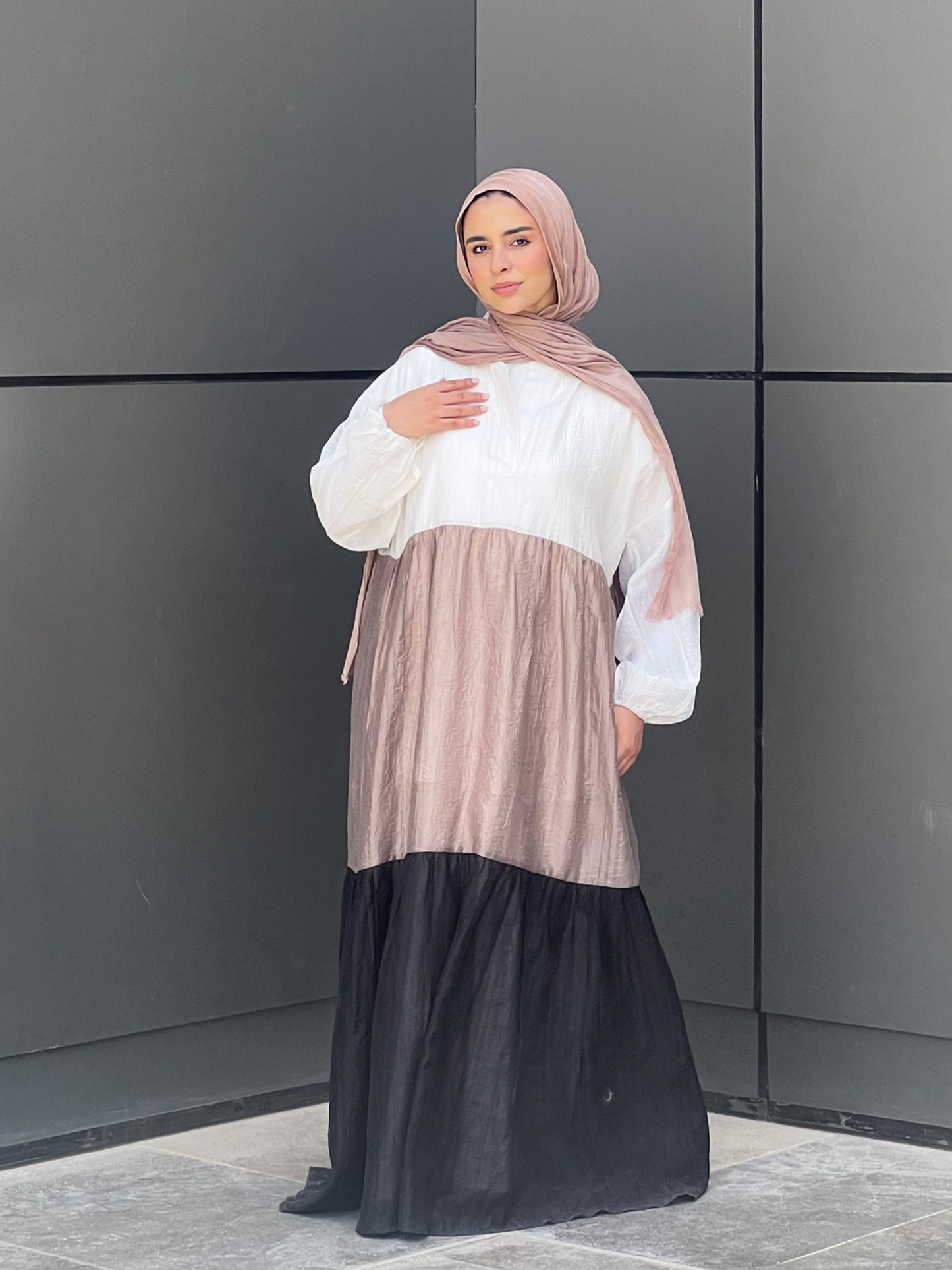 Easy Elegance- White*Beige*Black