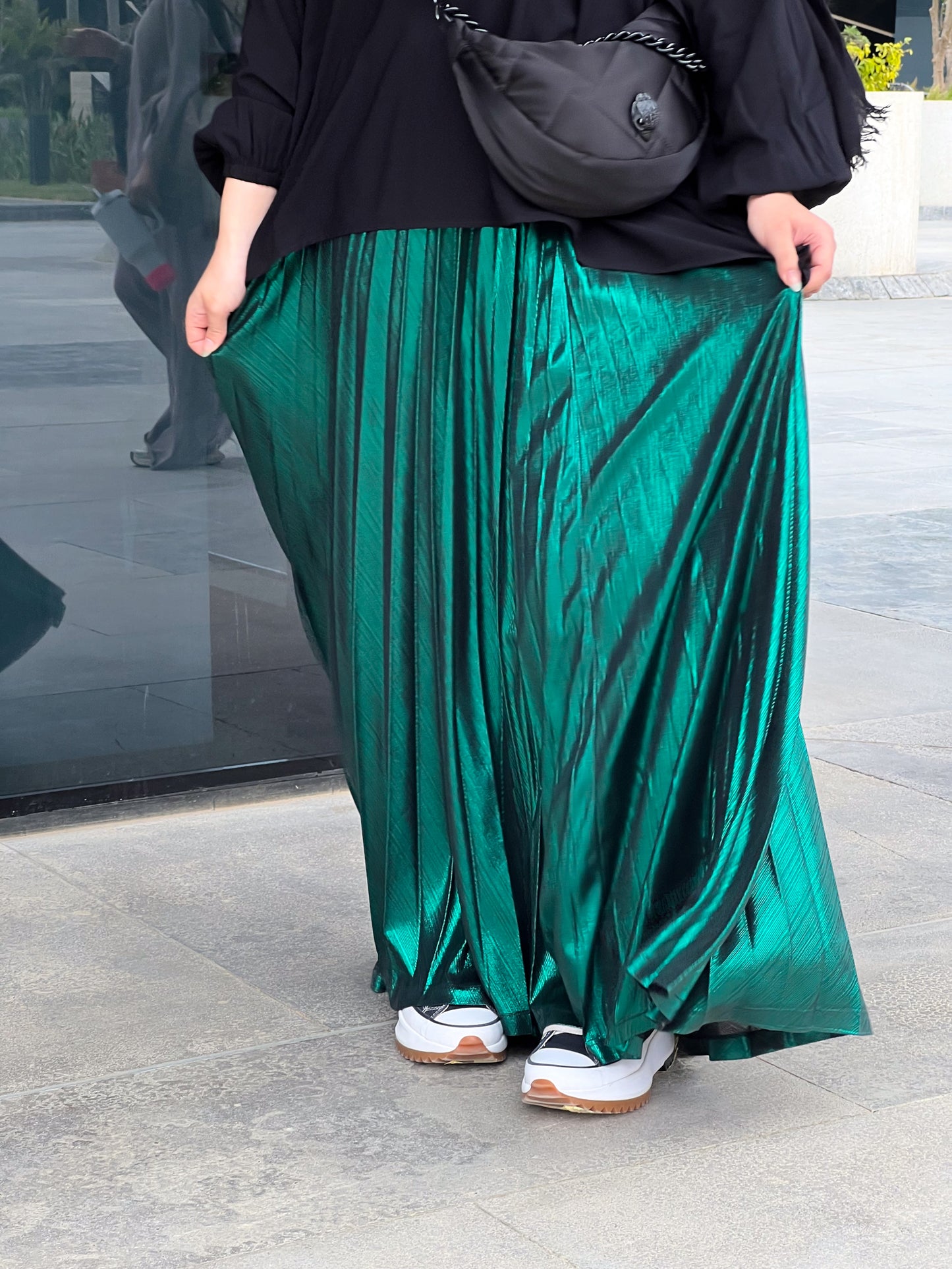 Shimmery Pleats Perfection - Green