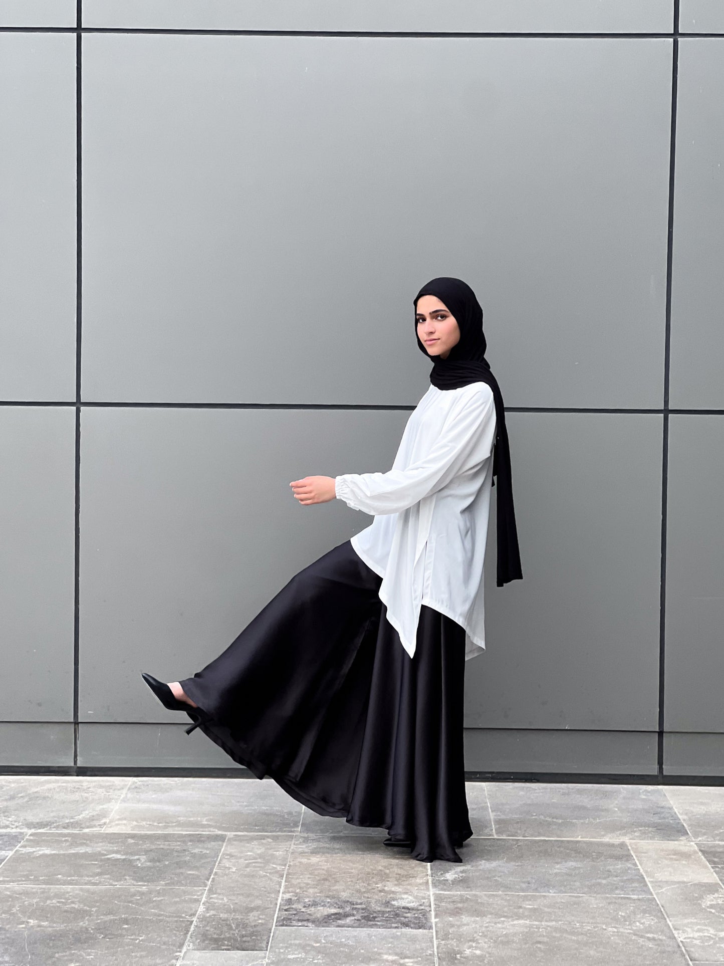 Silk Cloche Pants- Black
