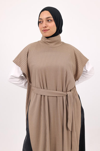 Slit & Sway Cape - Beige