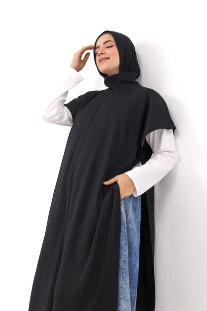Slit & Sway Cape - Black
