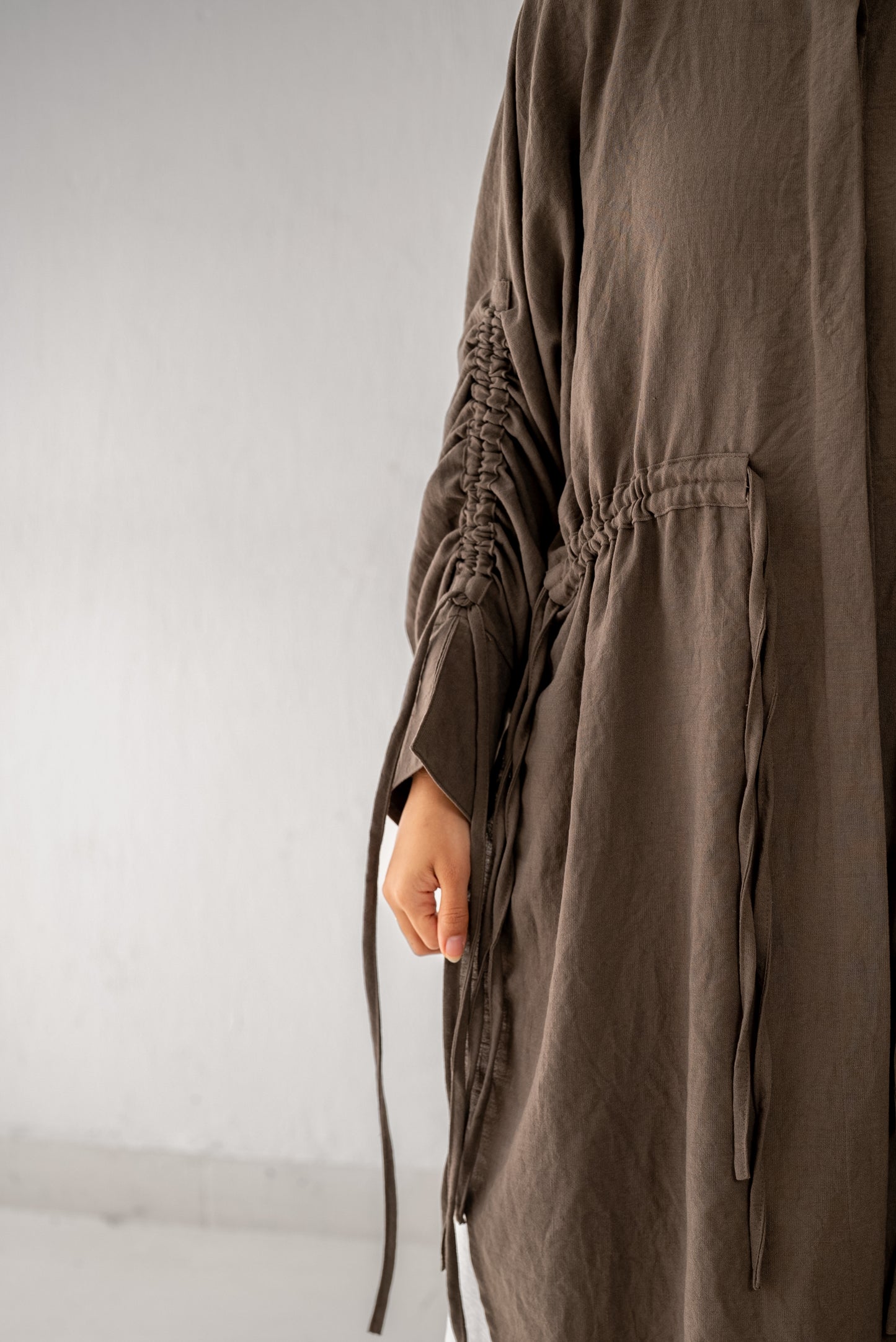 Cinched Cascade Shirt - Oreo
