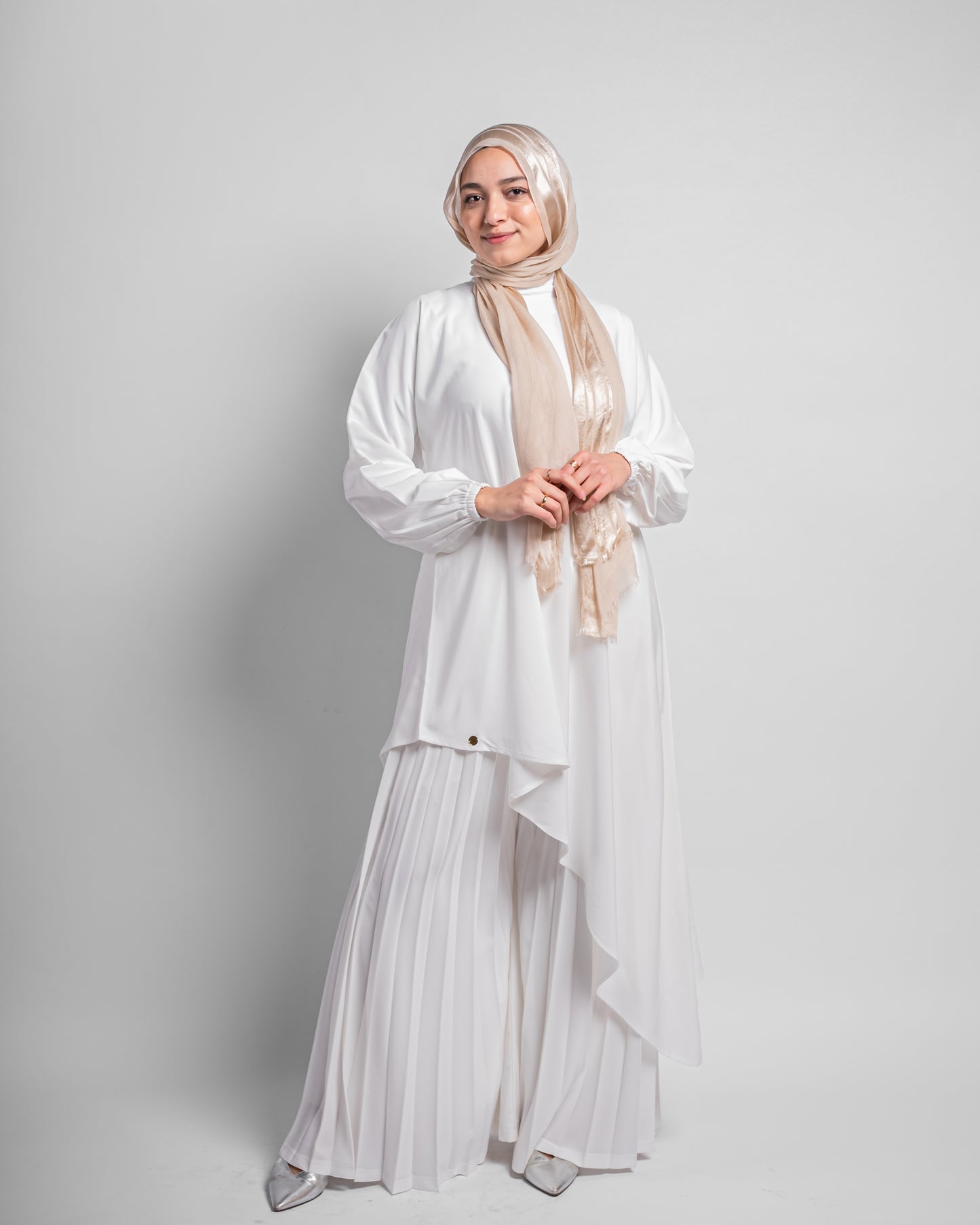 Long Asymmetric Top - White