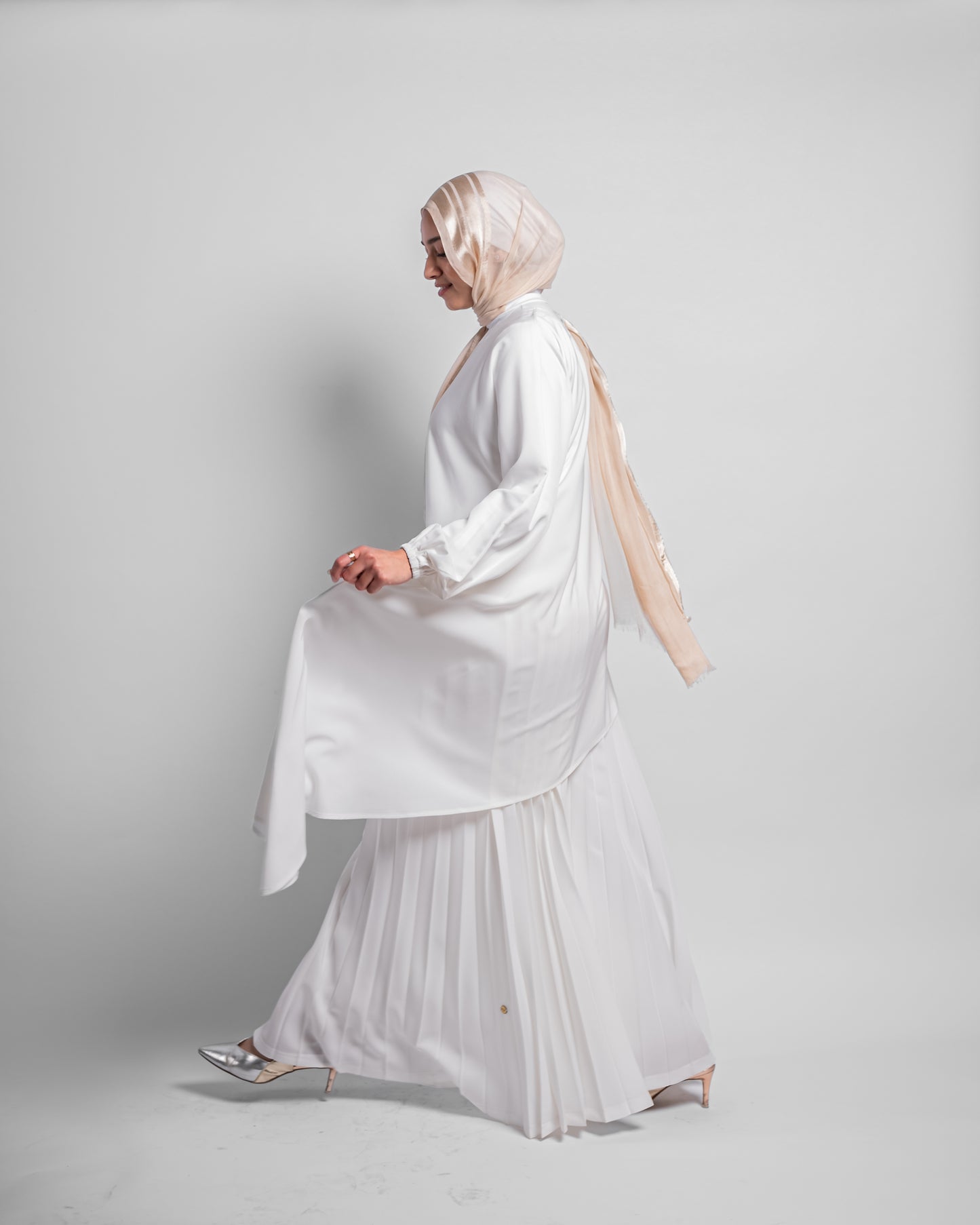 Long Asymmetric Top - White