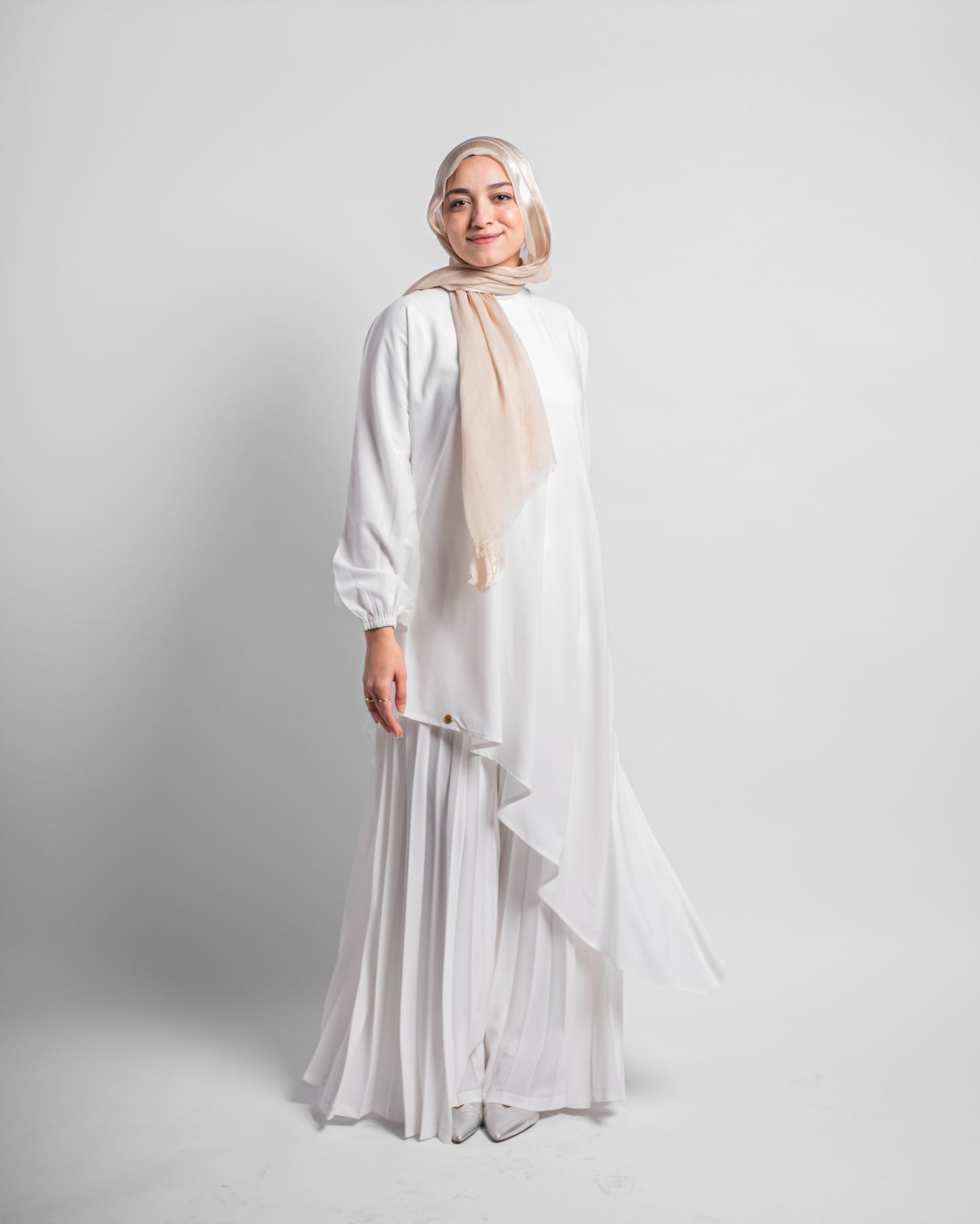 Long Asymmetric Top - White