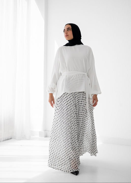Pleats Perfection - Polka Dots White