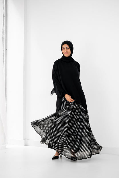 Pleats Perfection - Polka Dots Black