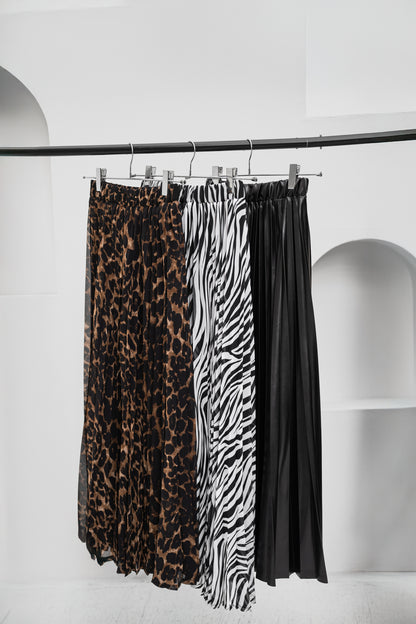 Pleats Perfection - Zebra