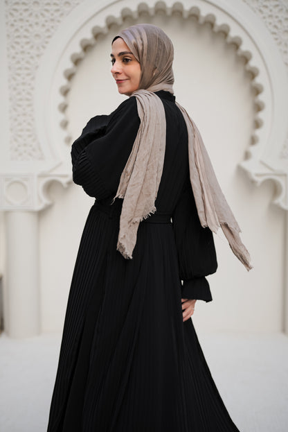 Petal Pleats Cape - Black
