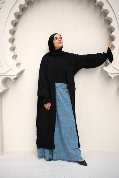 Petal Pleats Cape - Black