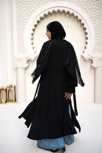 Petal Pleats Cape - Black
