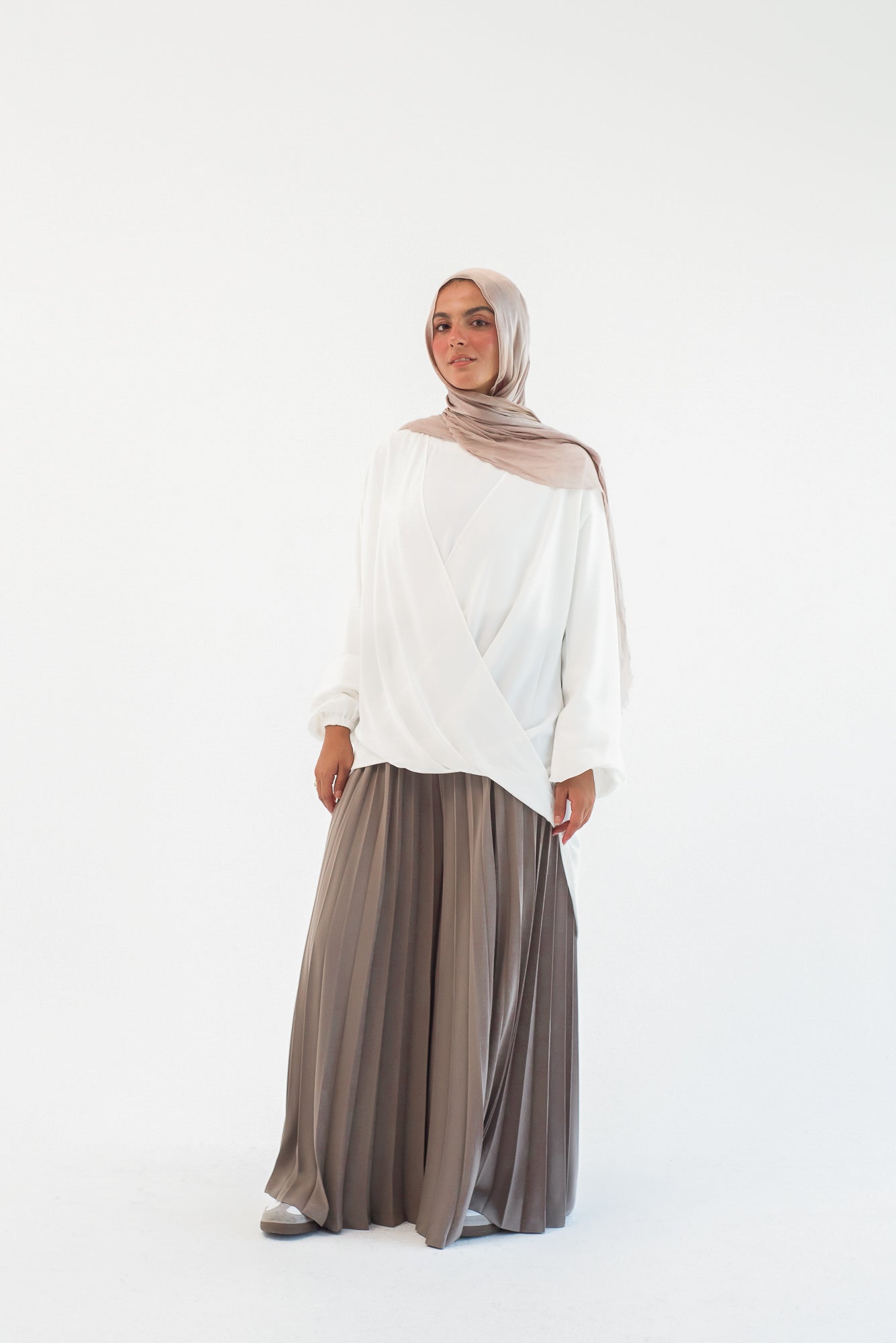 Pleated Pants - Beige