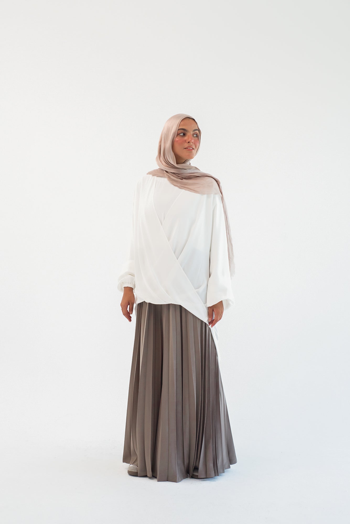 Pleated Pants - Beige