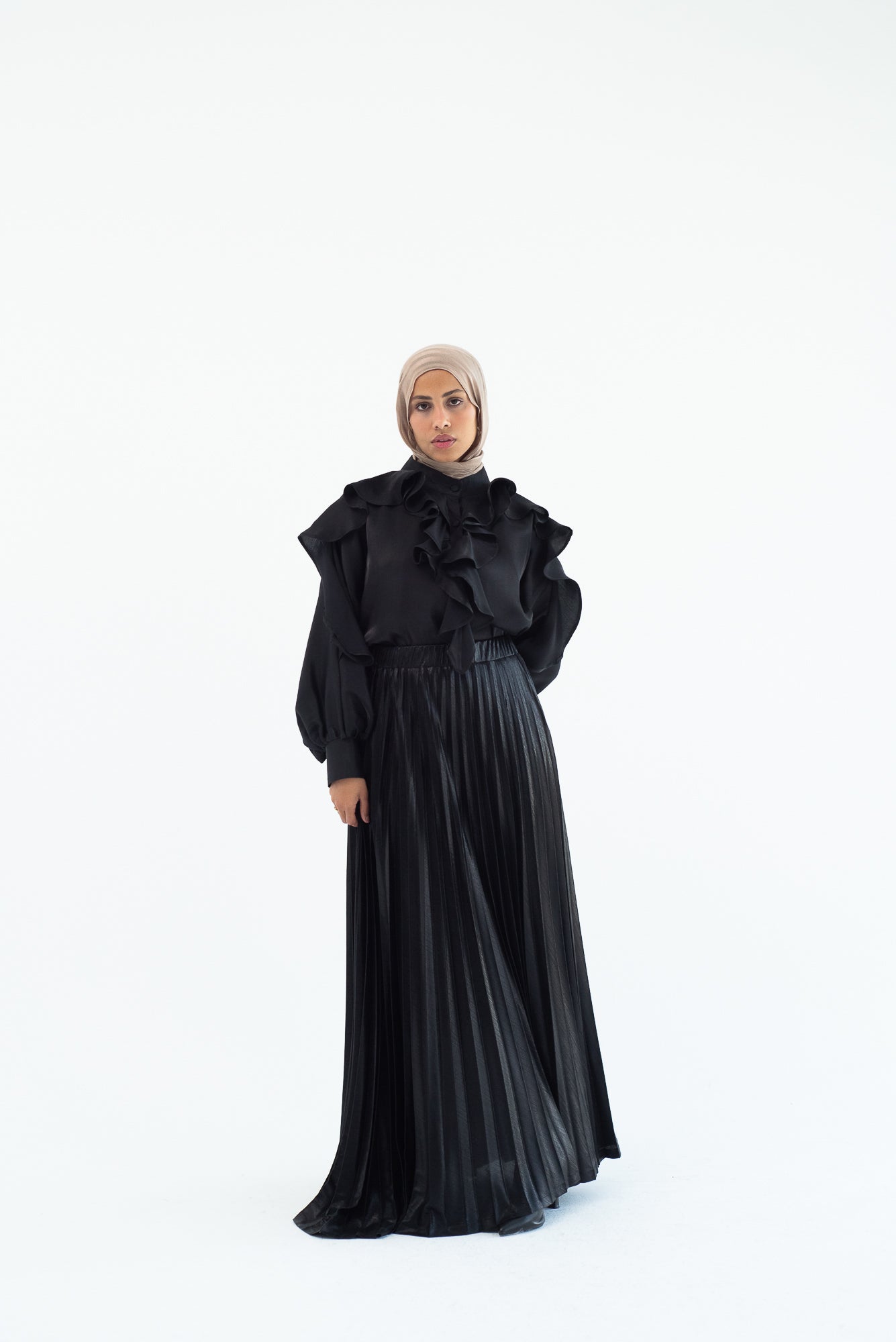 Shimmery Pleats Perfection - black