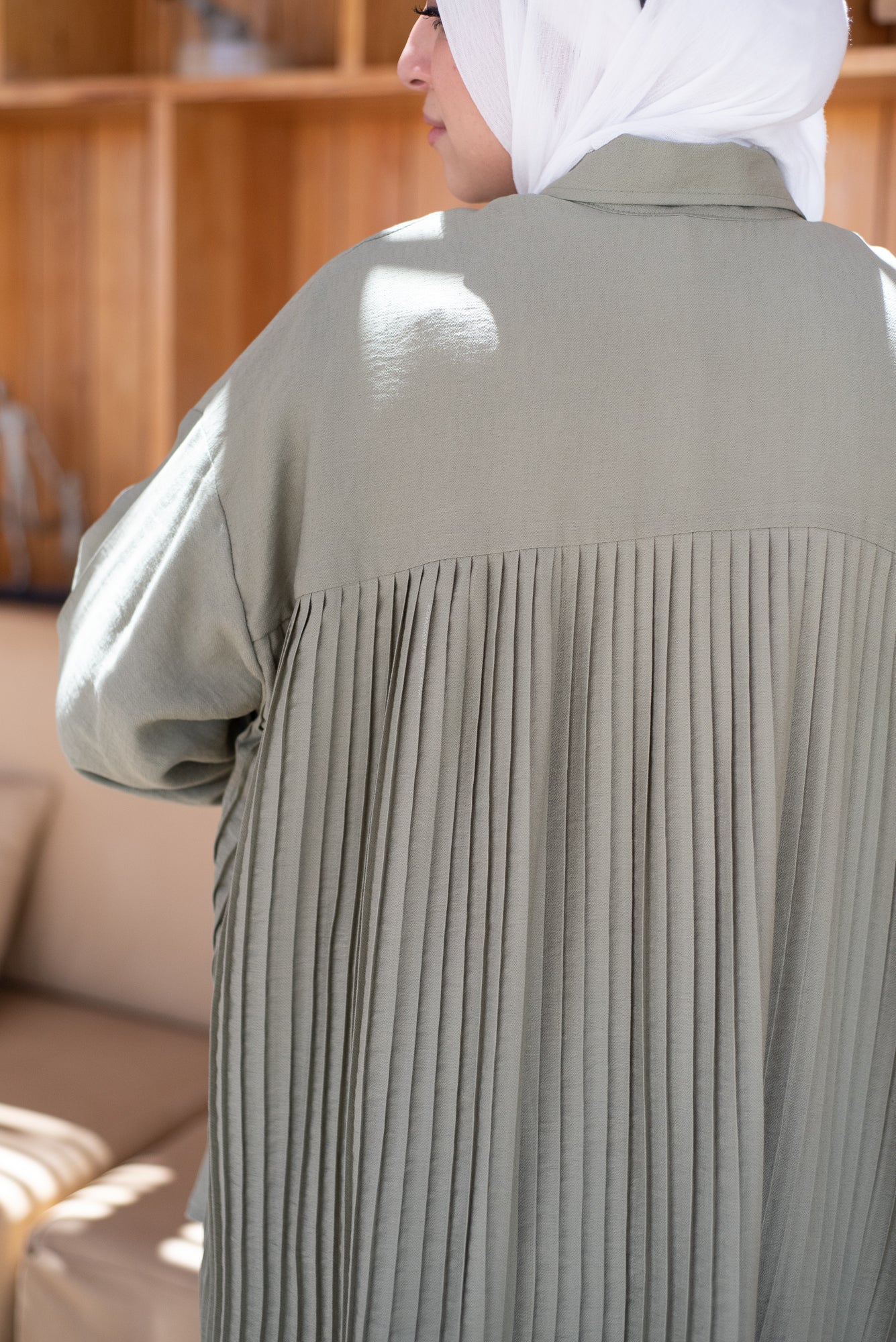 Perfect Pleats Linen Shirt - Light Olive