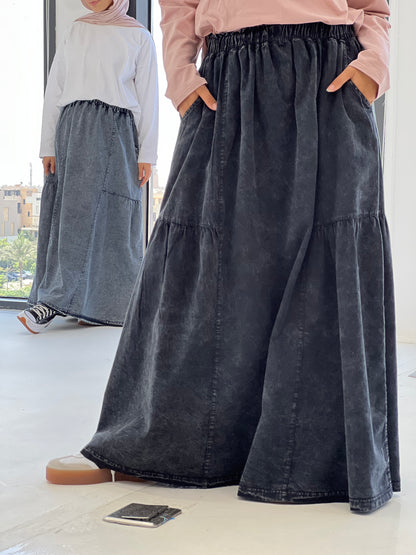 Fine Frills - Washed Black