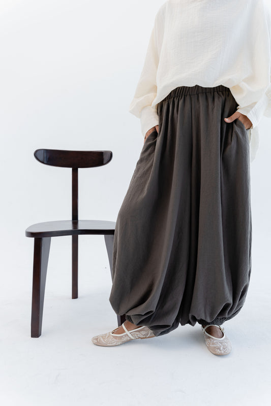 Balloon Linen Pants - Oreo