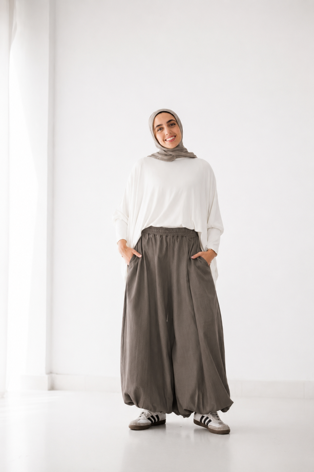 Balloon Linen Pants - Oreo